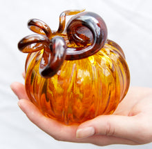 Load image into Gallery viewer, Pumpkins for sale!